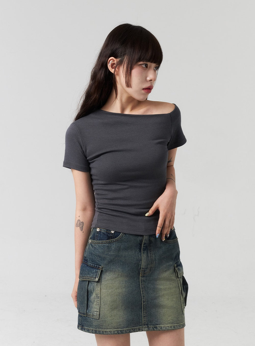 Off-Shoulder Tee CL318