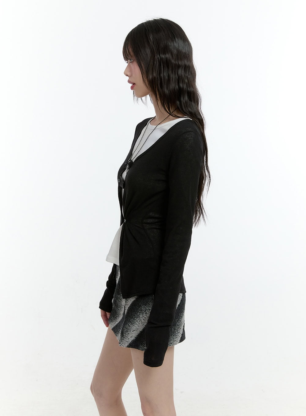 Buttoned Slim-Fit Cardigan CF507