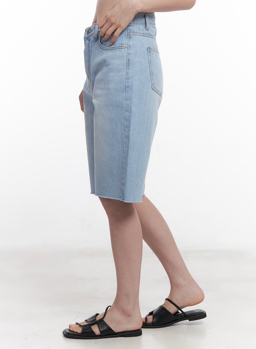 Shira Wide-Fit Baggy Jorts CY519