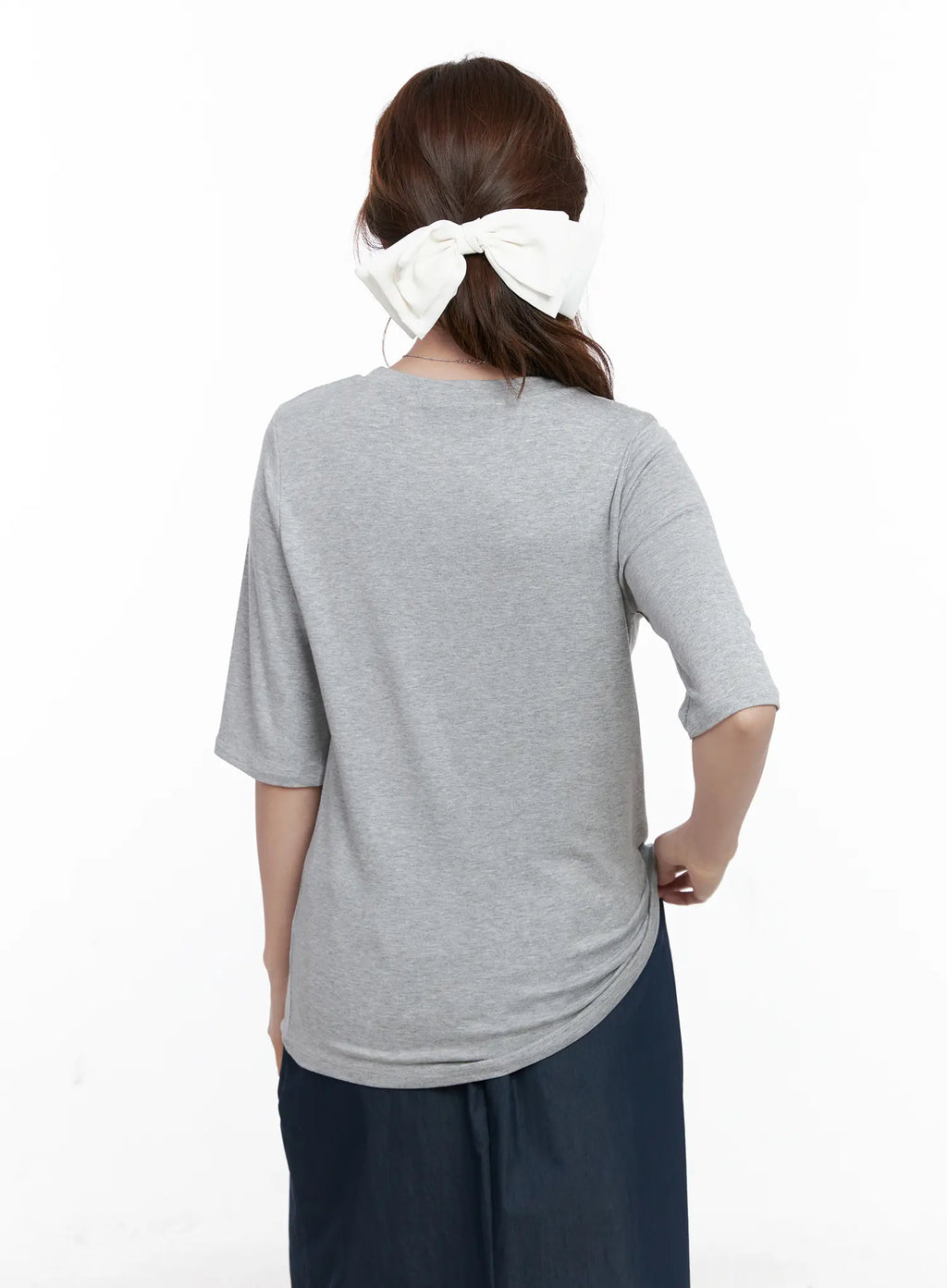 Essential Round Neck Mid-Sleeve Shirt CG521