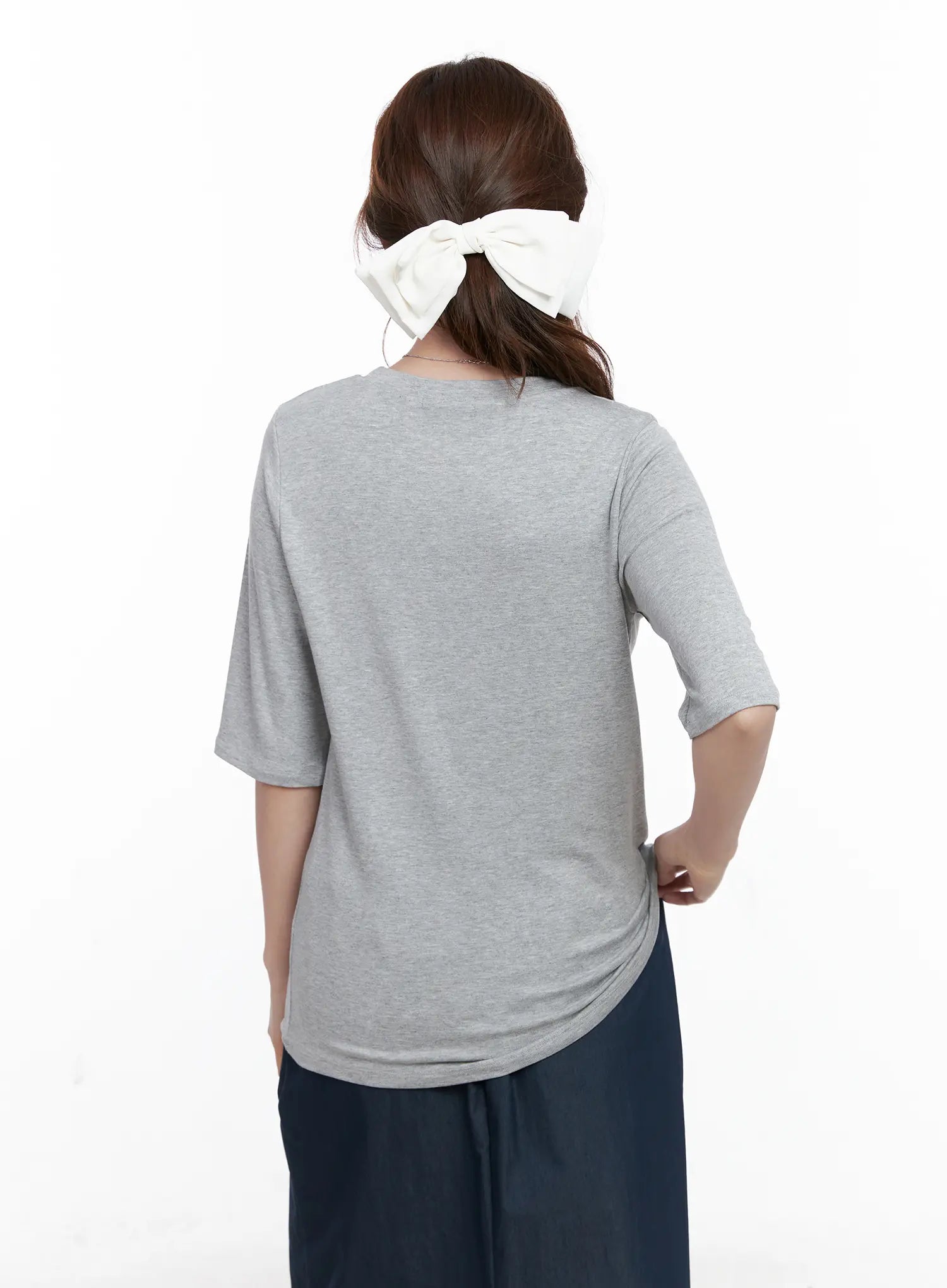 Essential Round Neck Mid-Sleeve Shirt CG521