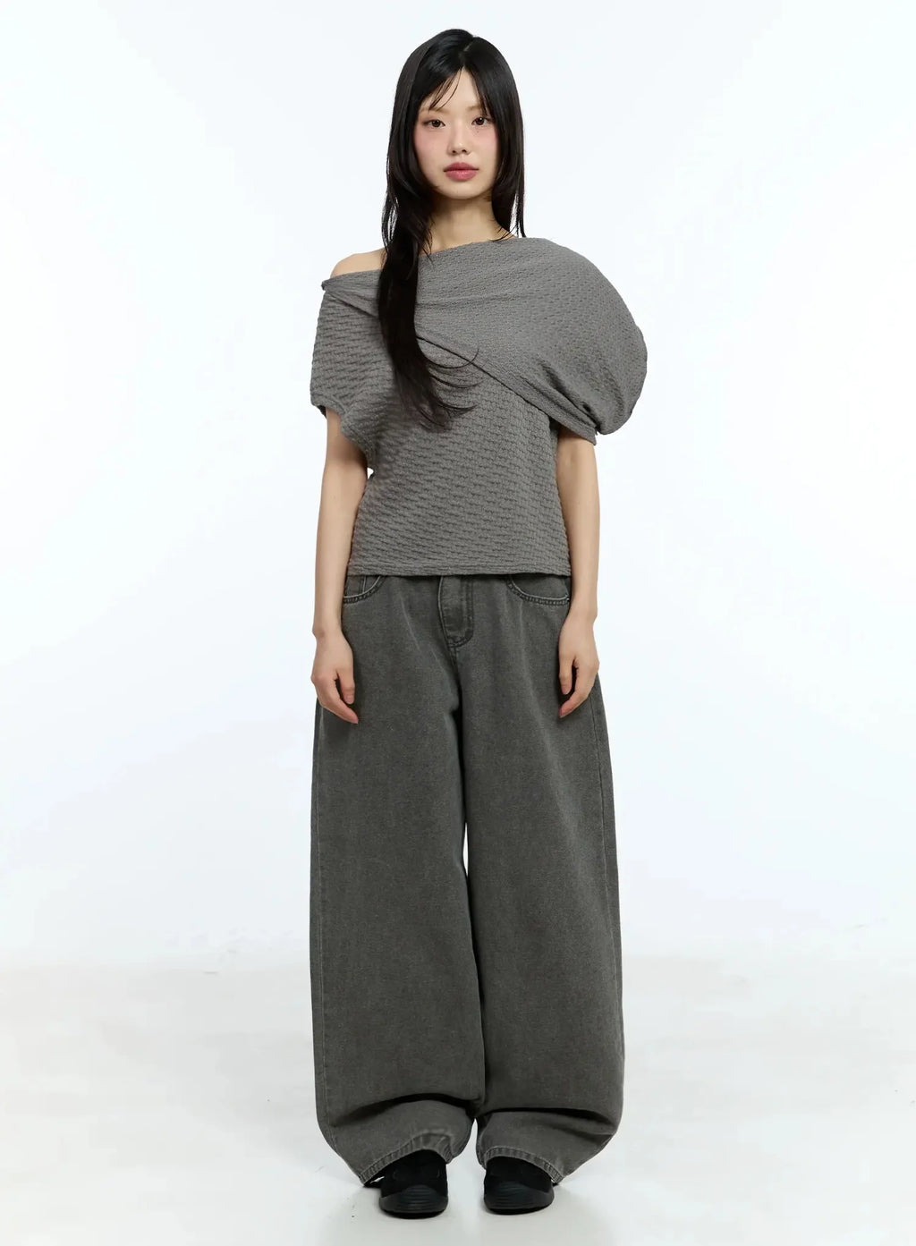 Asymmetric One-Shoulder Loose-Fit Top IU525