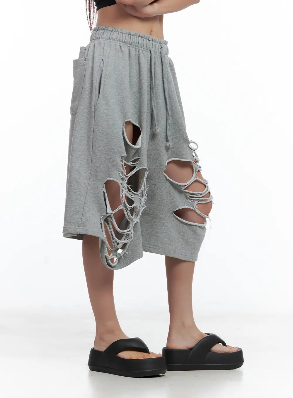 Distressed Bermuda Sweatshorts CL508