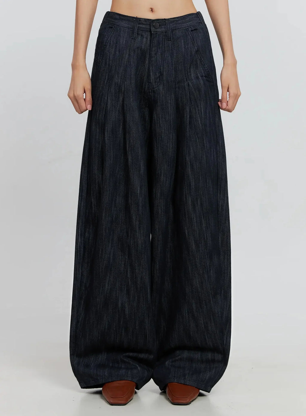 Uven Pintuck Wide-Leg Jeans IS516