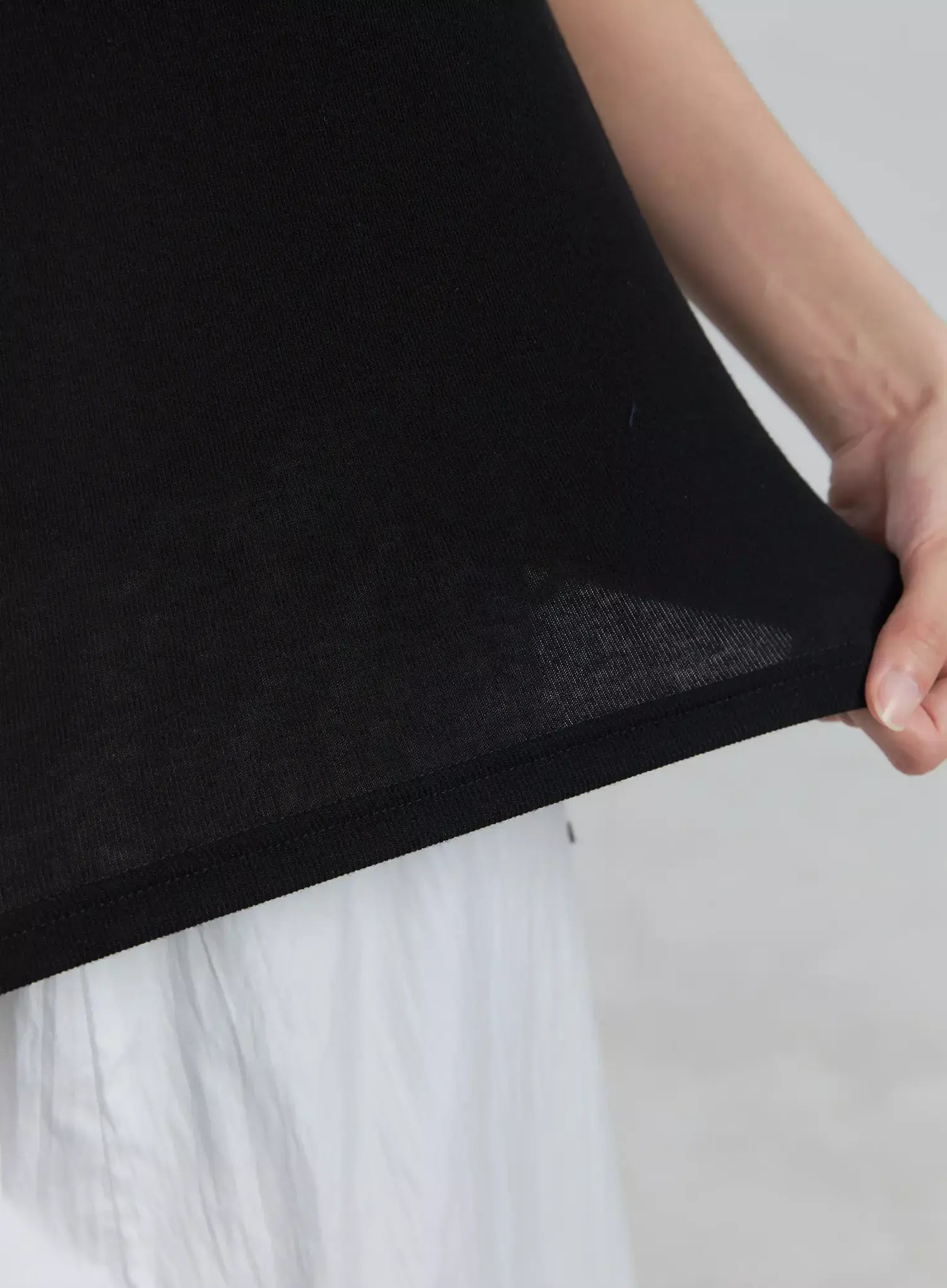 Loose-Fit Short-Sleeve Tee IU512