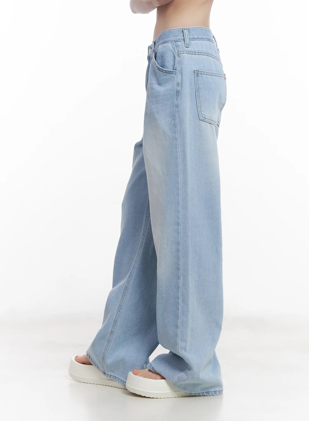 Haerin Washed Wide-Leg Jeans CU519