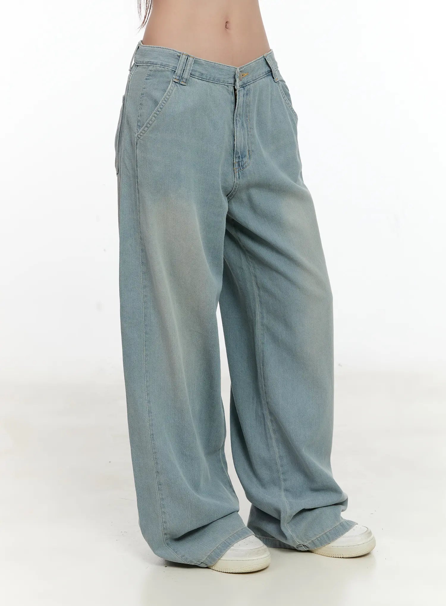 Huening Wide-Leg Jeans CL531