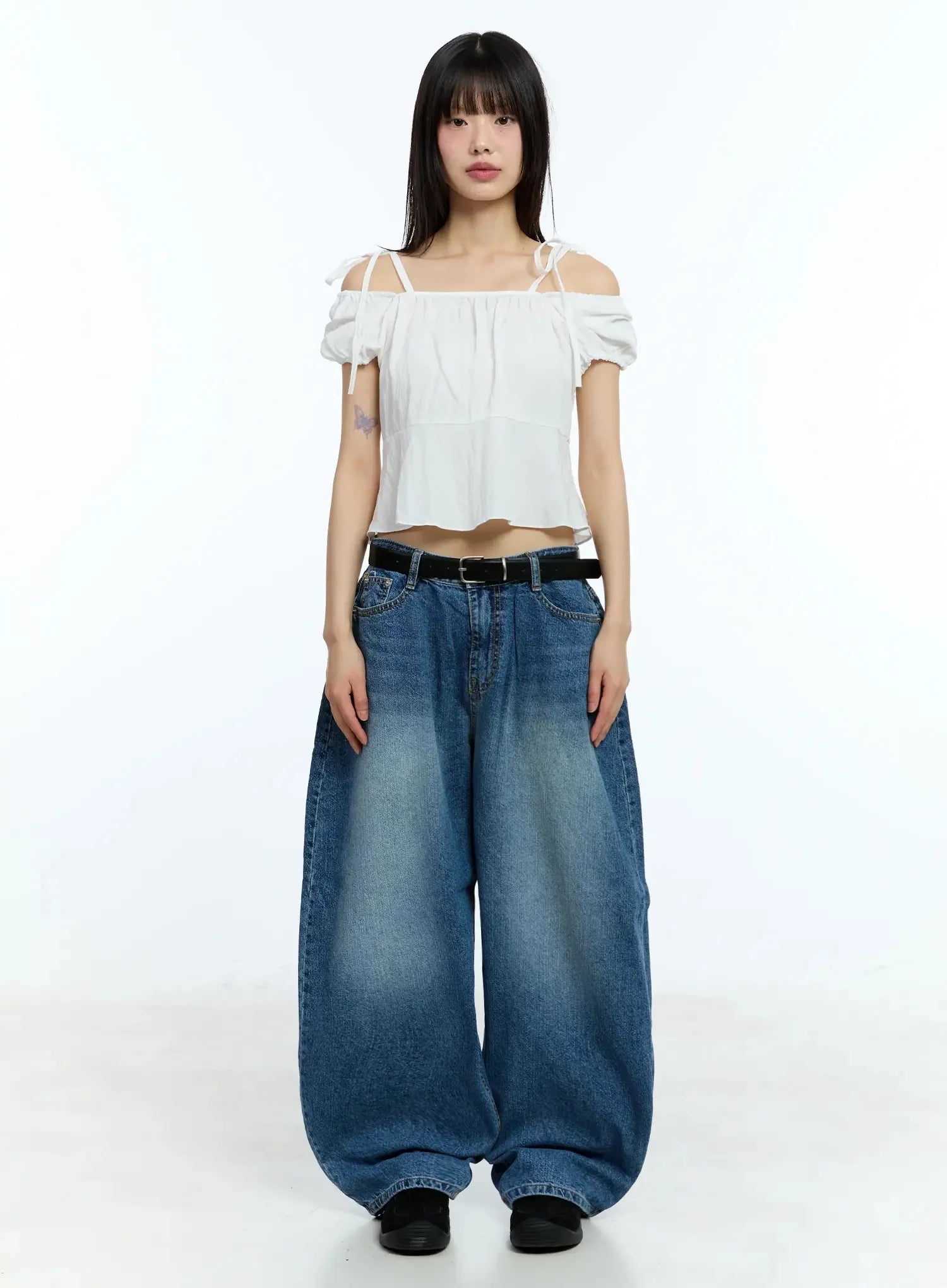 Strappy Off-Shoulder Cropped Blouse IU523