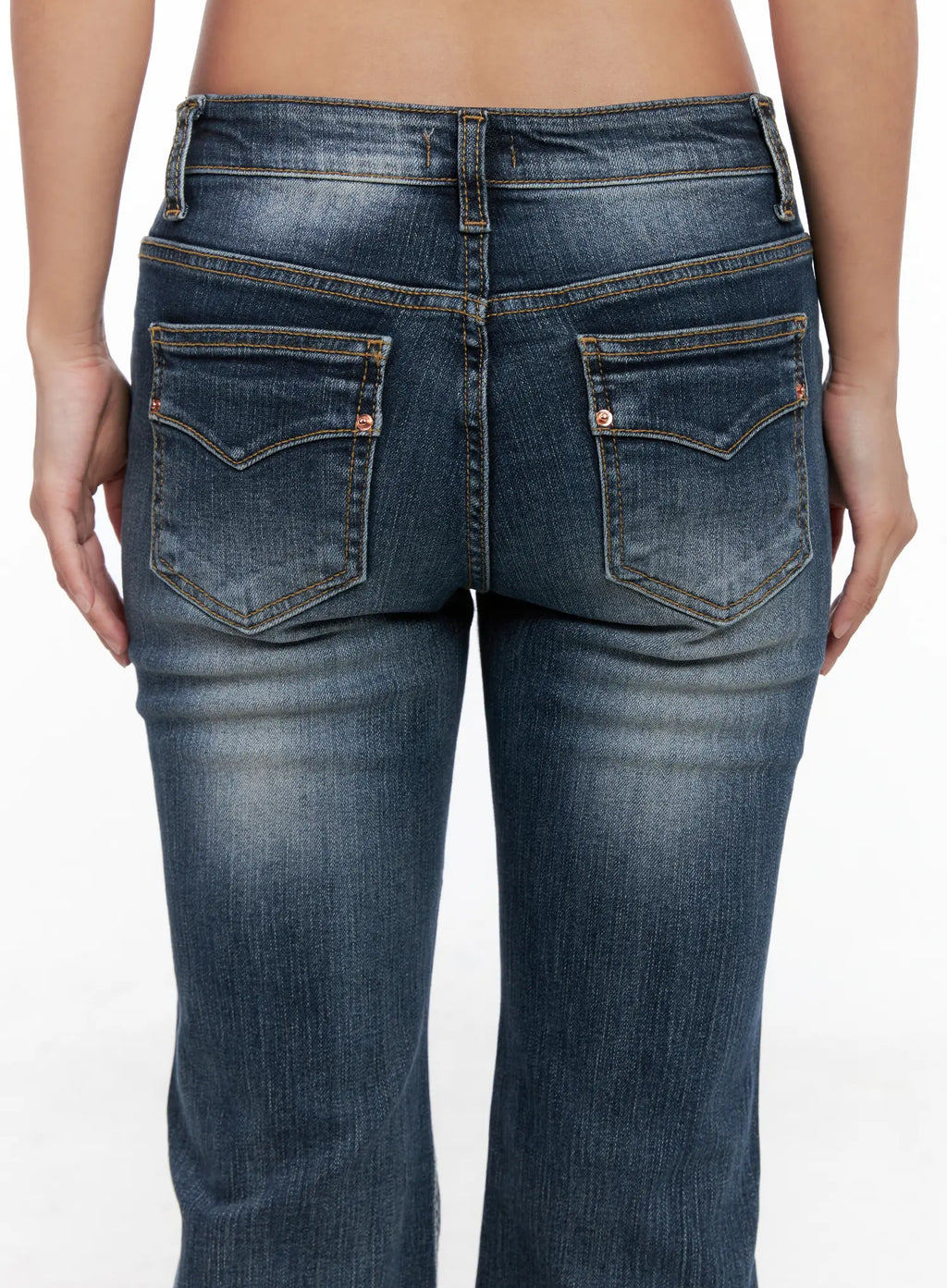 Saanvi Vintage Wash Flare Jeans CS522