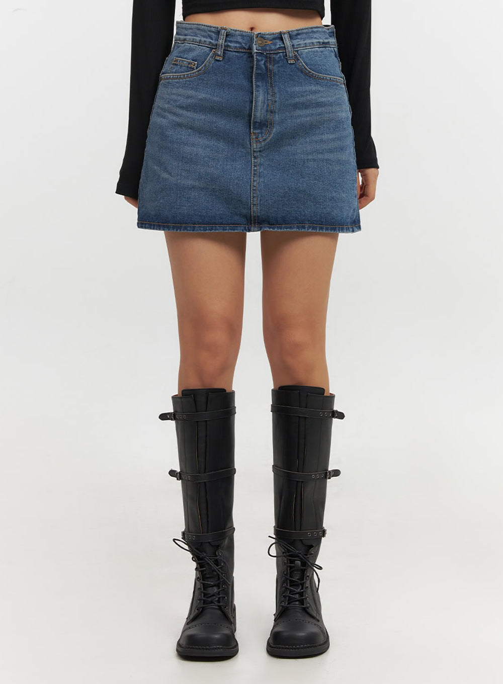 Classic Denim Washed Mini Skort IF510