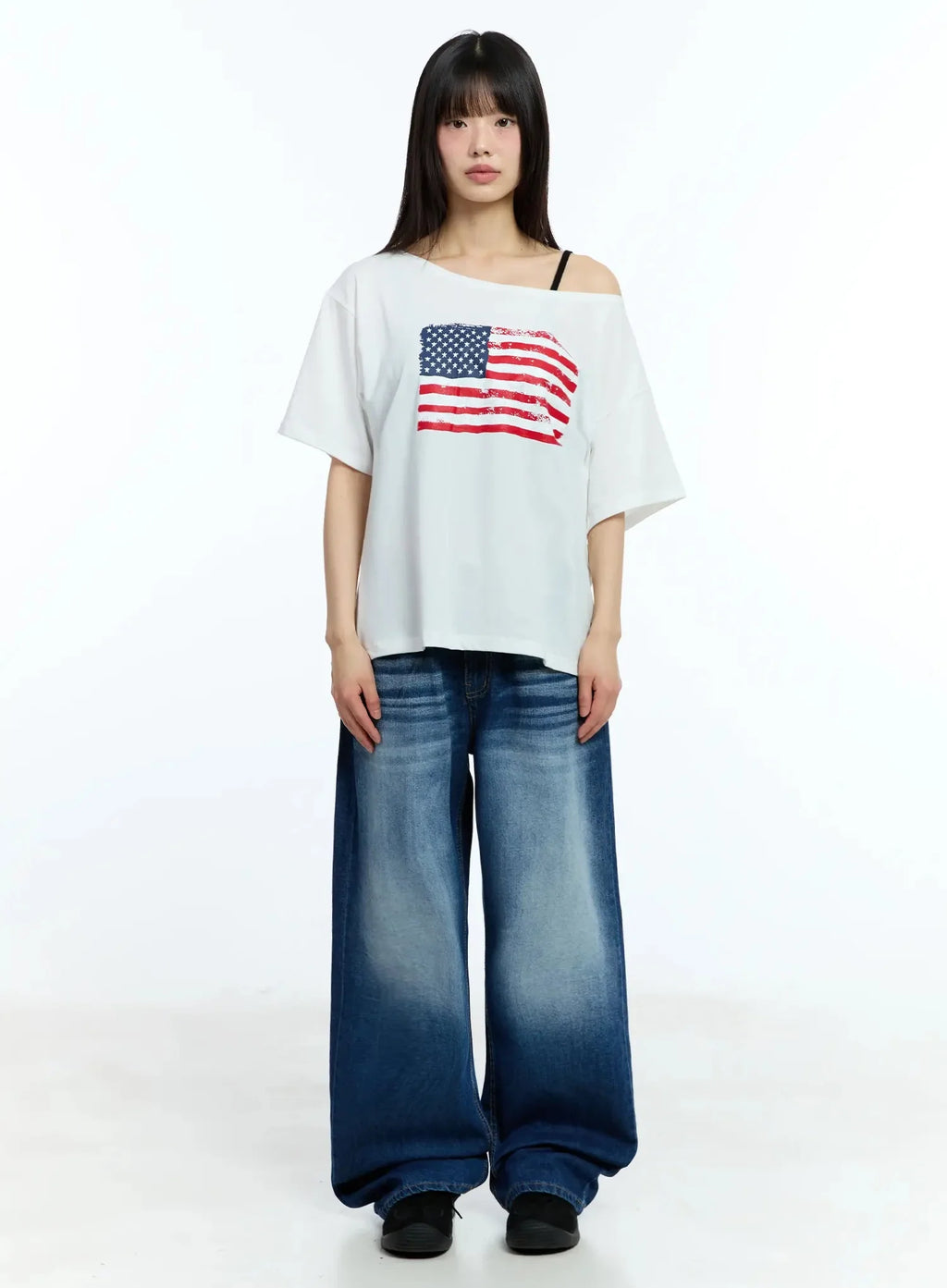 Off-Shoulder Graphic Print Tee IU525