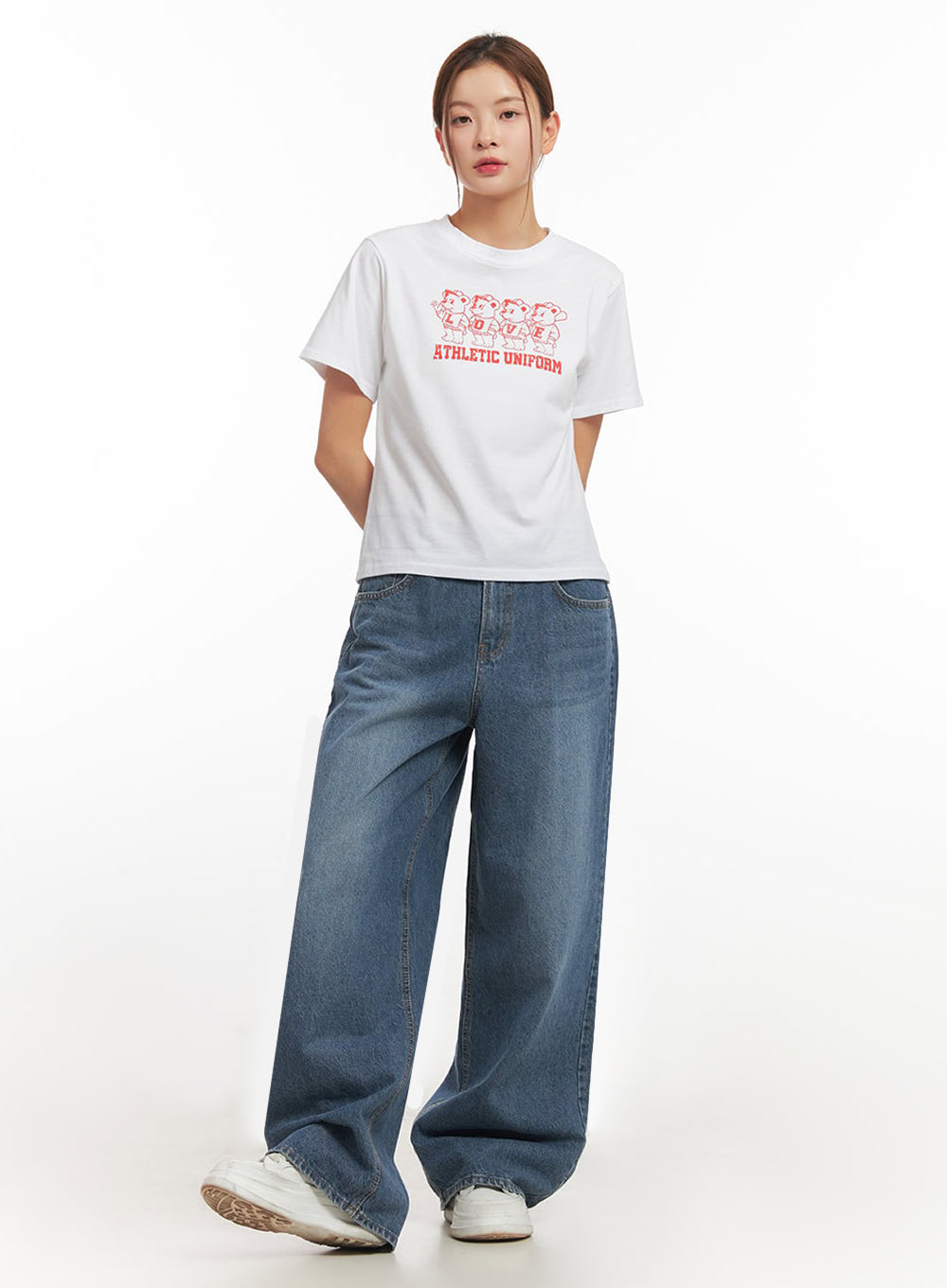 Bear Graphic Tee IM513