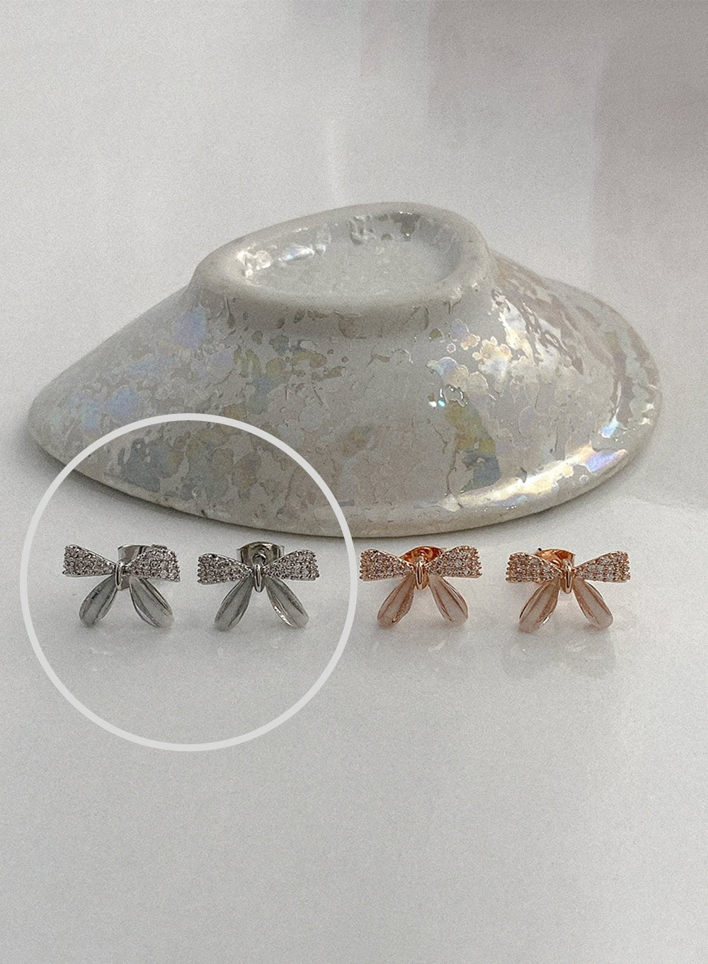 Glint Ribbon Cubic Earrings IA517