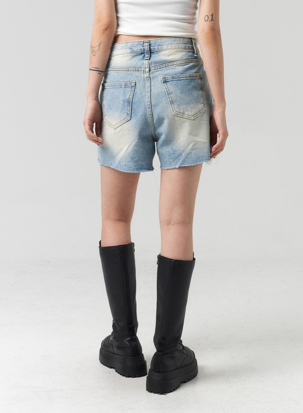 Light Ripped Denim Shorts CL318