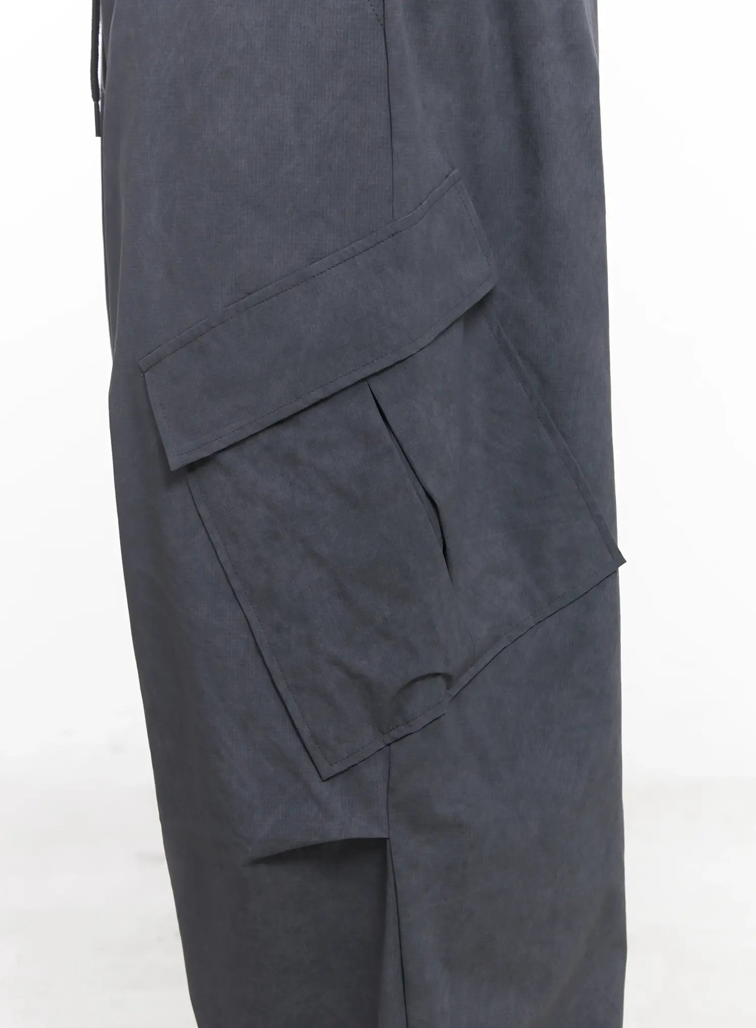 Men's Wide-Leg Cargo Pants IU519