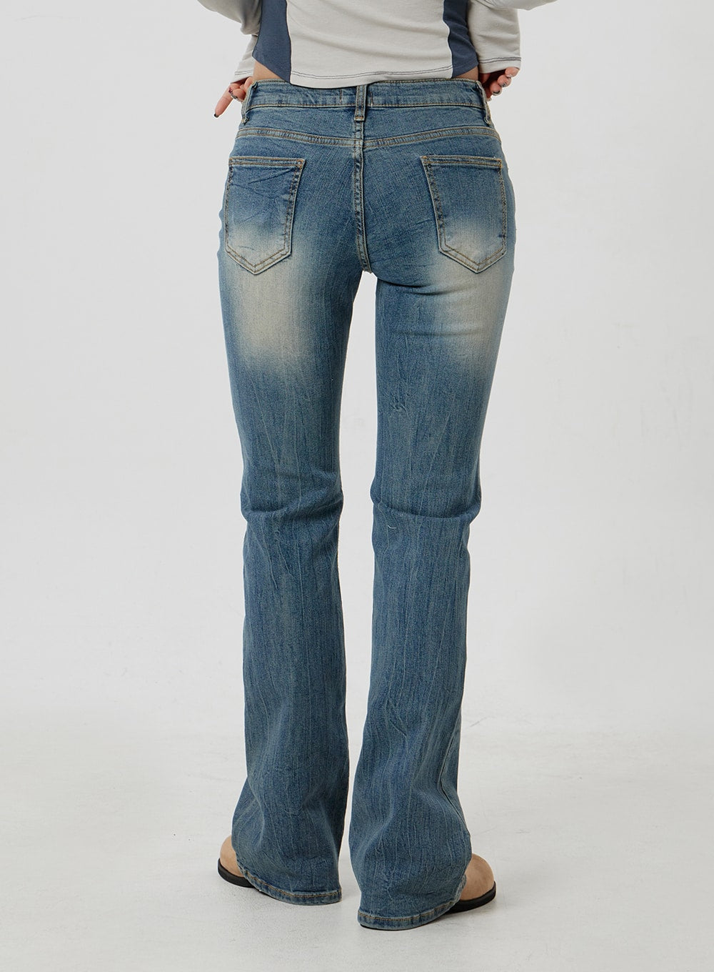 Low Rise Bootcut Jeans CF302