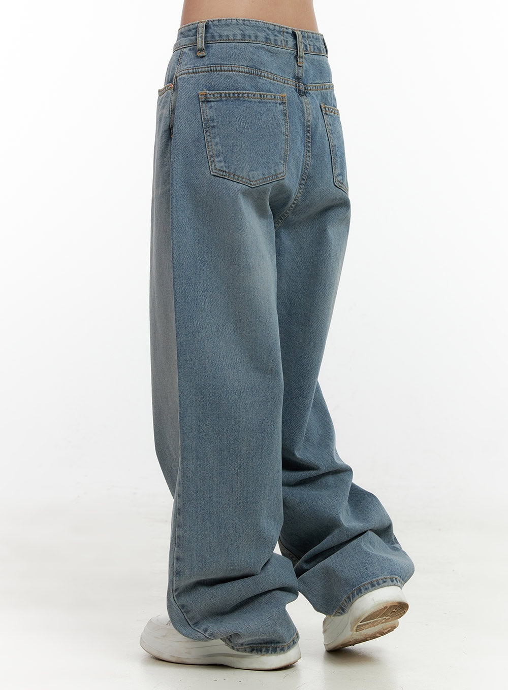 Taryn Chic Wide-Leg Jeans ON404