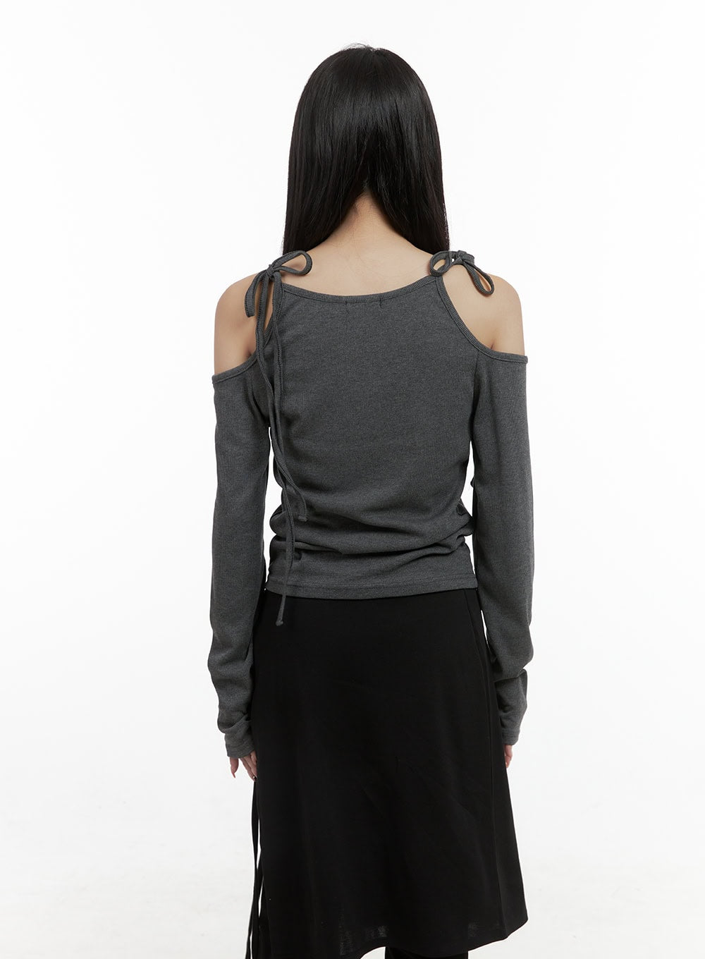 Sleek Cut-Out Detail Long Sleeve Top CS413