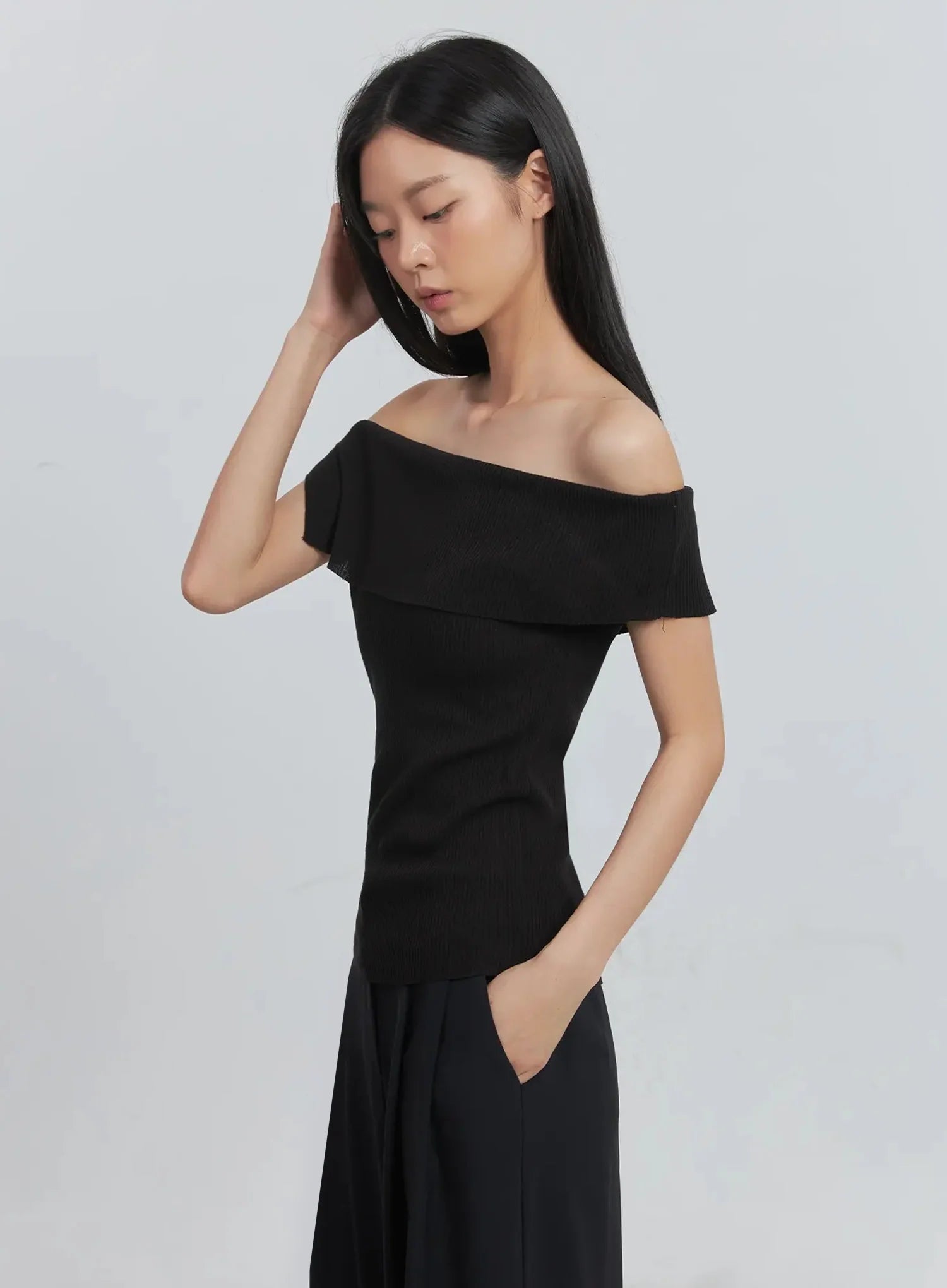 Off-Shoulder Linen Blouse IU512