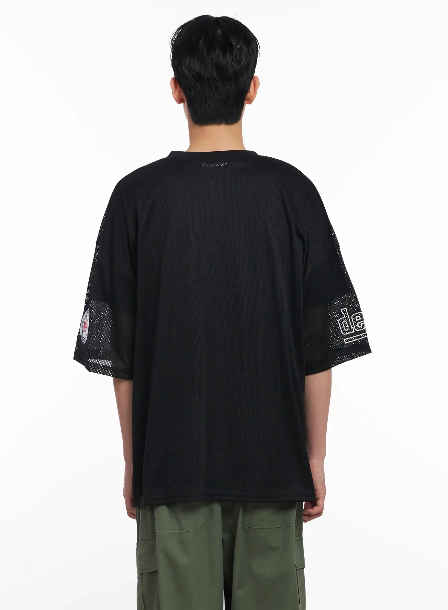 Men's Embroidered Mesh Graphic Tee IU526