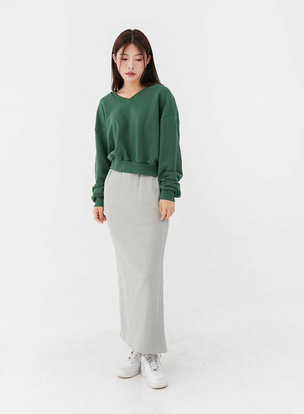 Basic V-Neck Cropped Sweatshirt IG24