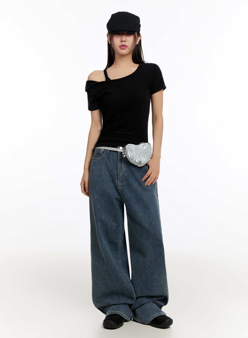 Heart Belt Bag IU509