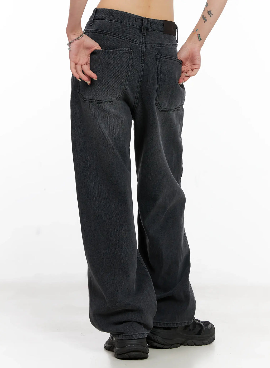 Sarang Washed Black Baggy Jeans CL528