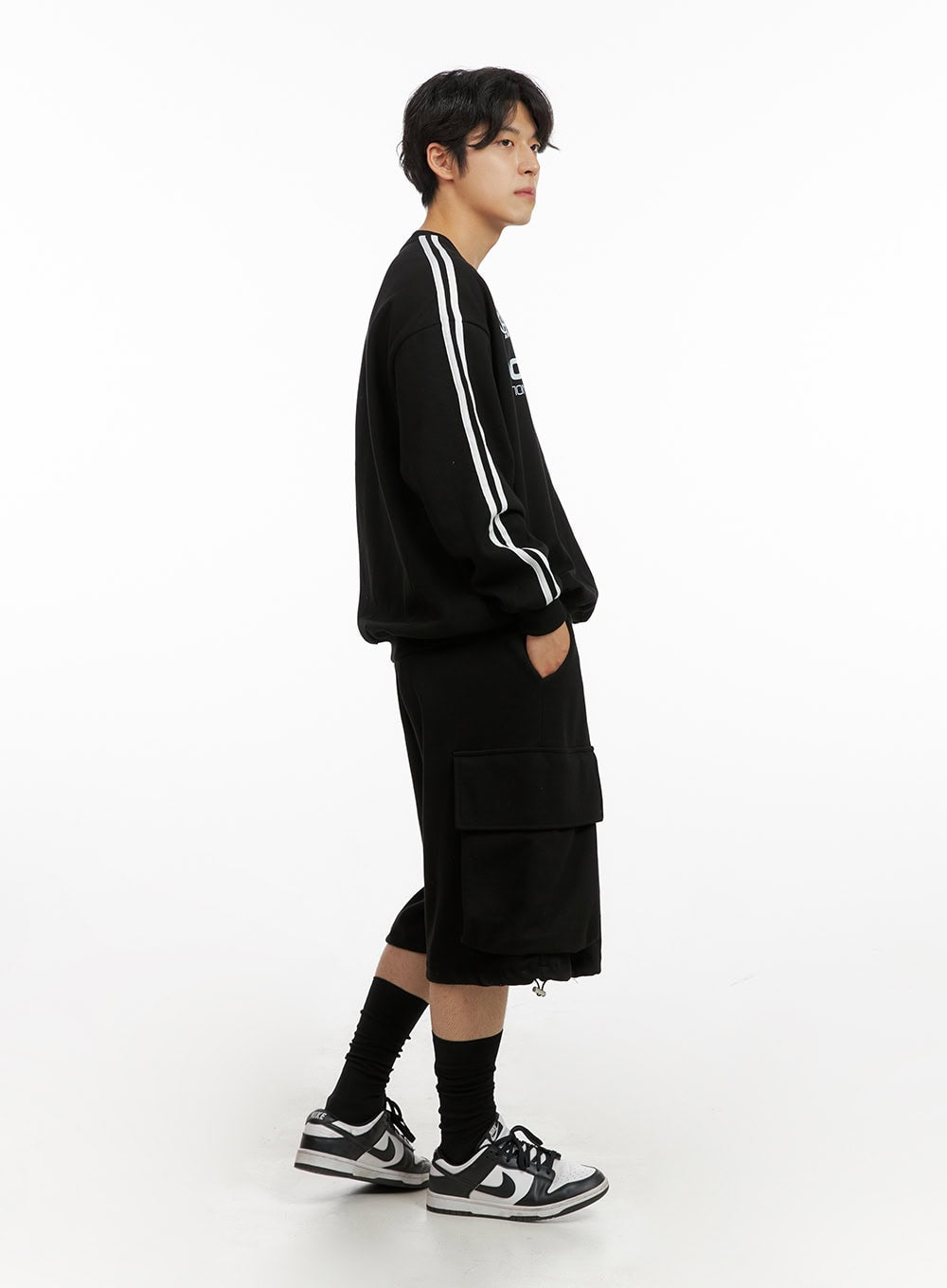 Men's Graphic V-Neck Sweatshirt (Black) IG409