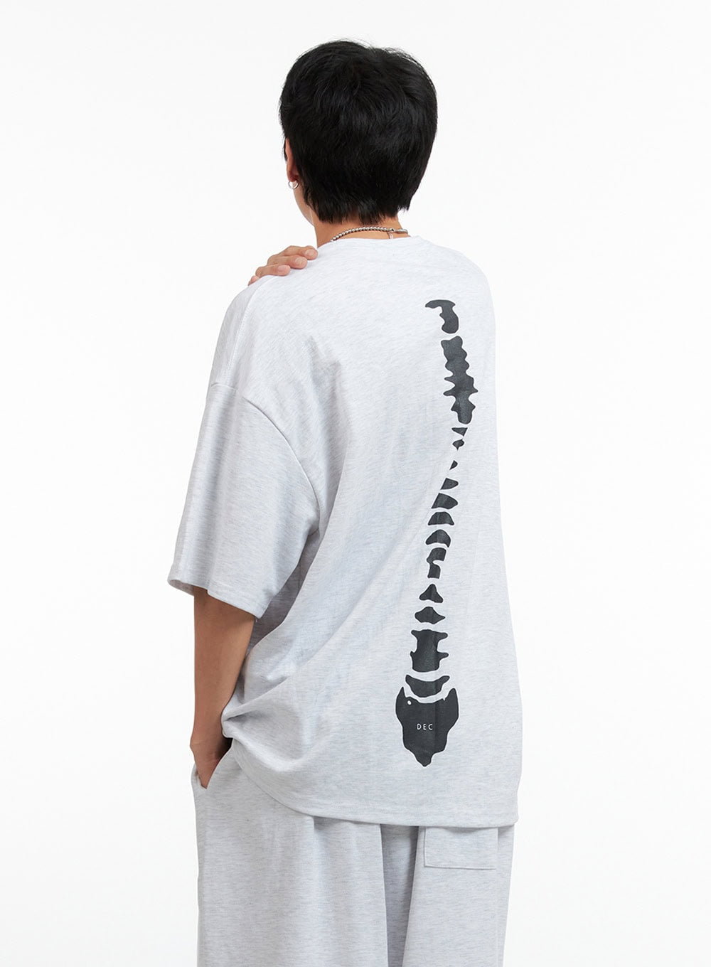 Men's Oversized Cozy Pocket T-Shirt IG402