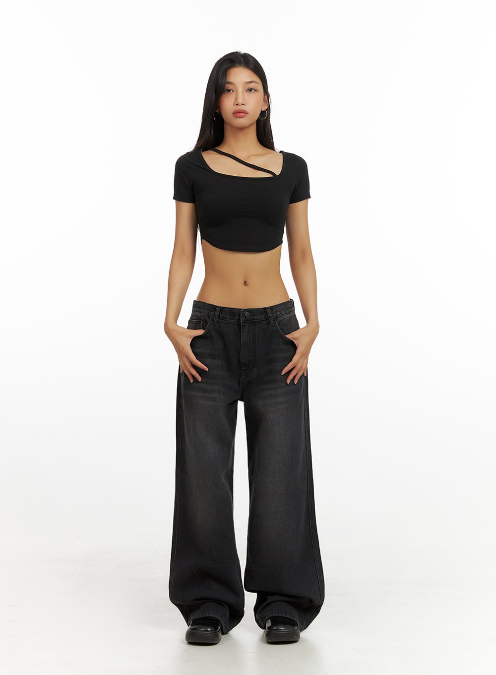 Square Neck Strap Crop Top IU412