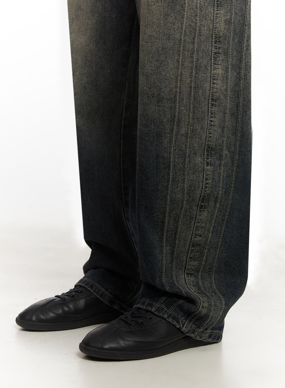 Men's Vintage Straight-Leg Jeans IA510