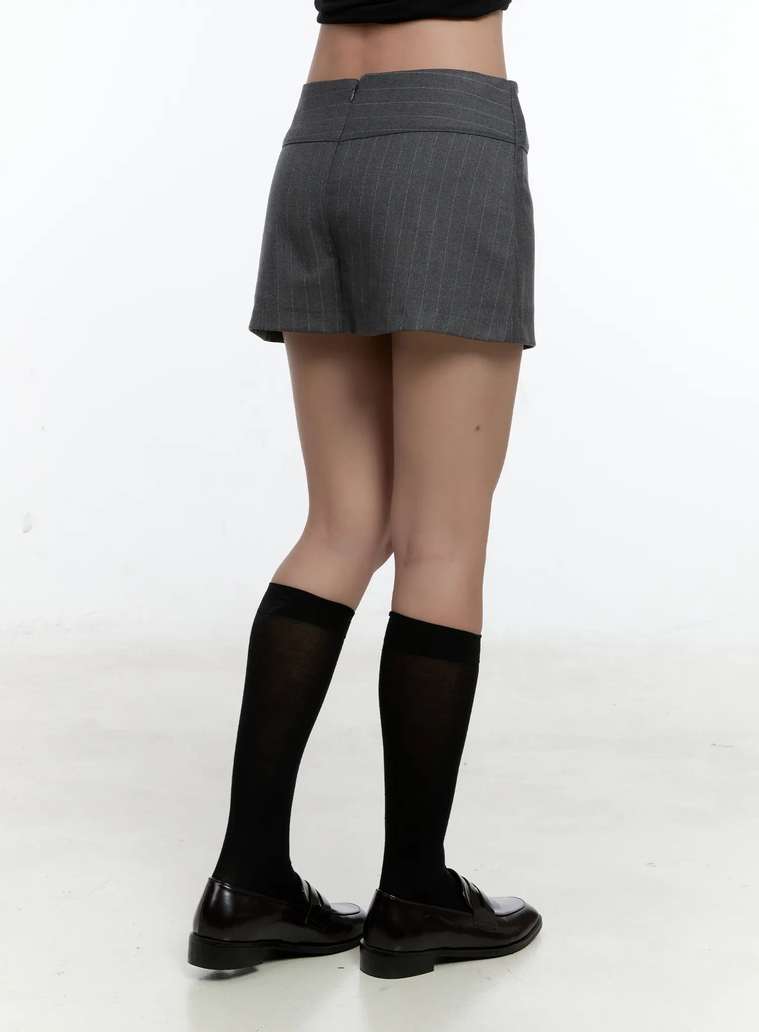 Low-Rise Striped Mini Skirt CS518