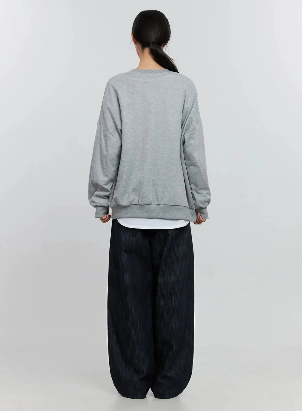 Classic Grey Crewneck Sweatshirt IS516