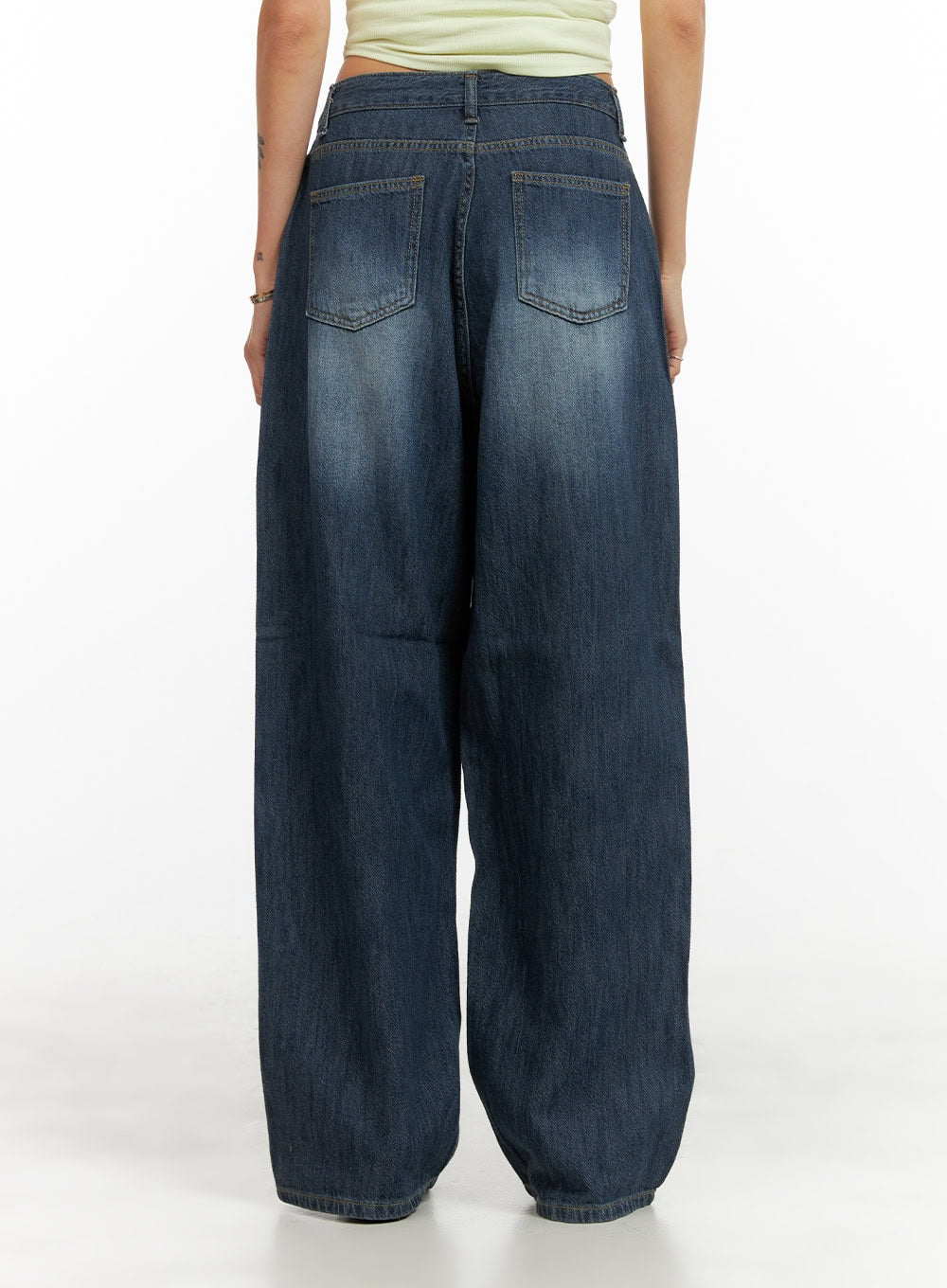 Low Rise Wide Fit Baggy Jeans CY431