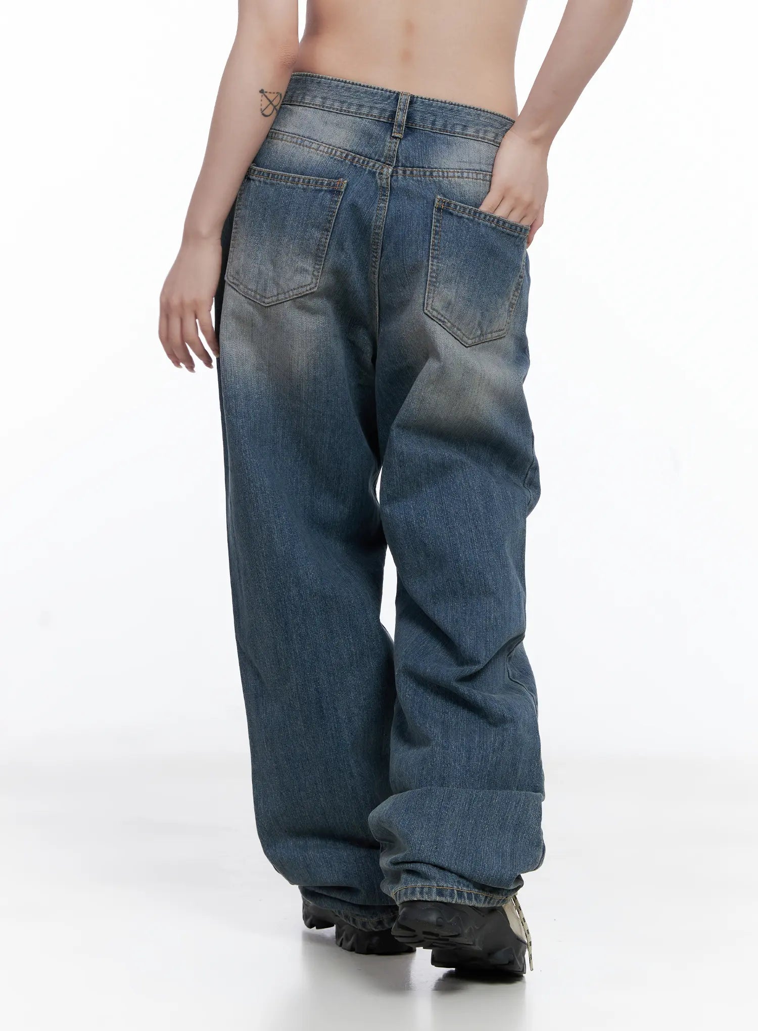 Lala Wide Leg Vintage Washed Jeans CG529