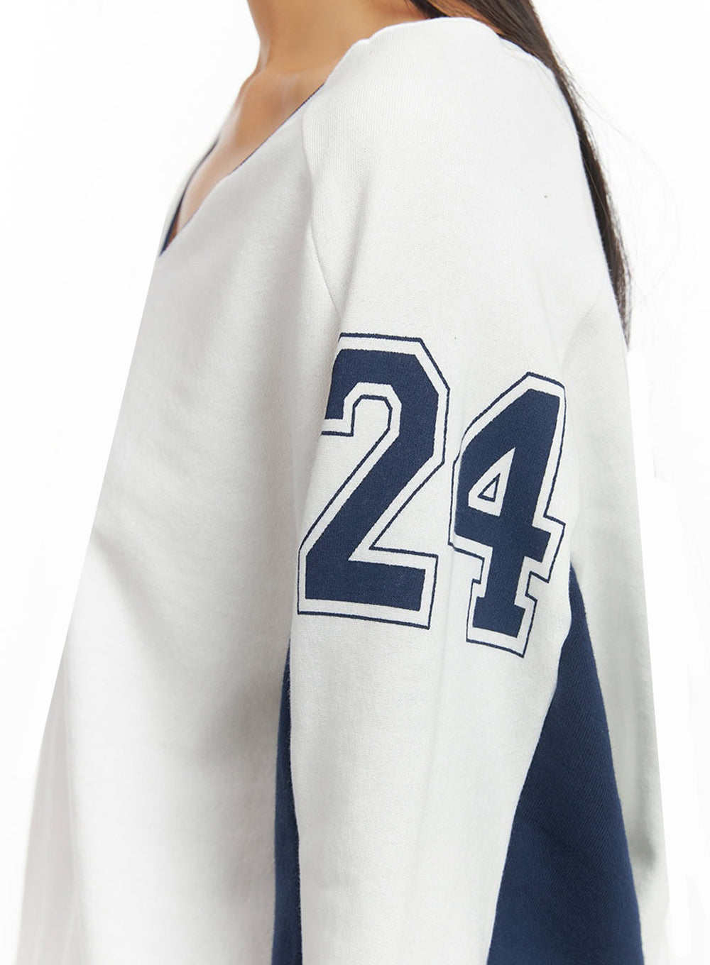 White V-Neck Jersey Sweatshirt IO409