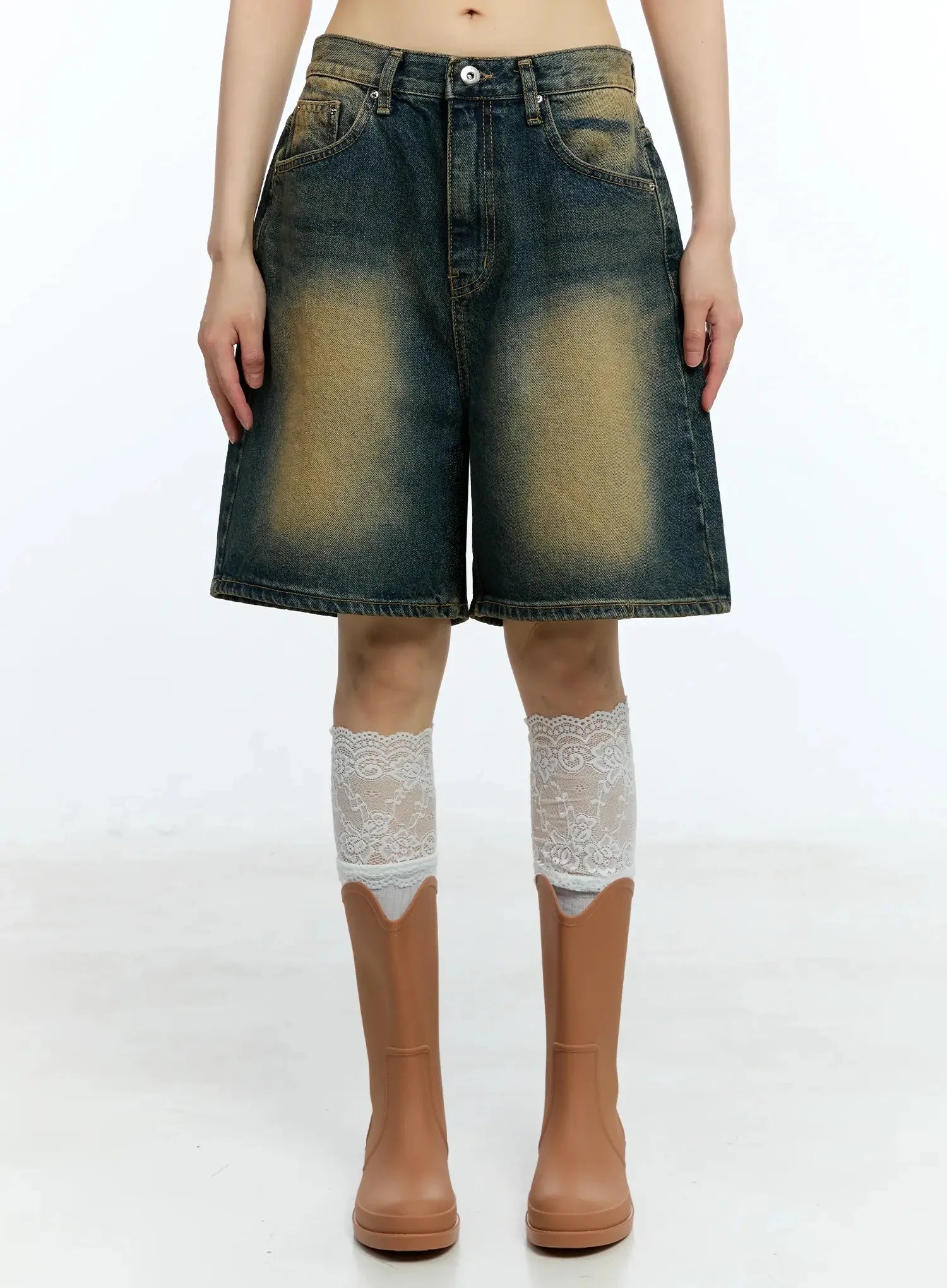 Vintage Washed Wide-Fit Jorts IU523