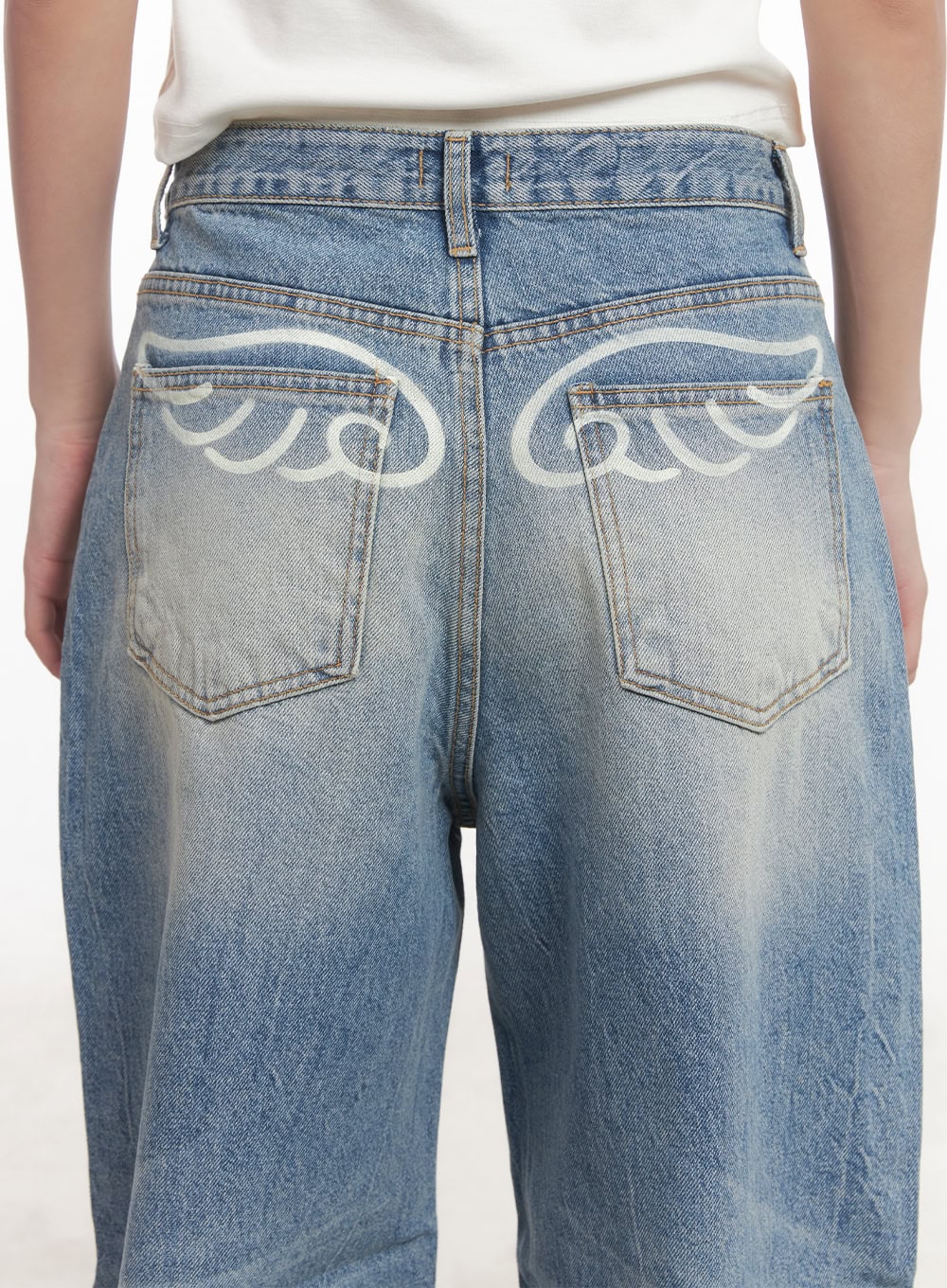 Lumira Back-Detail Washed Wide Leg Jeans CA530