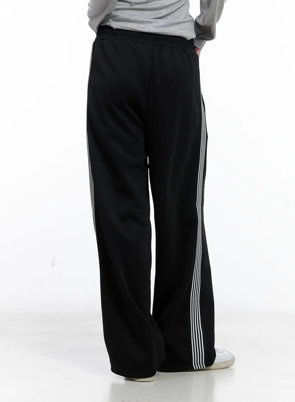 Relaxed-Fit Striped Sweatpants CS529