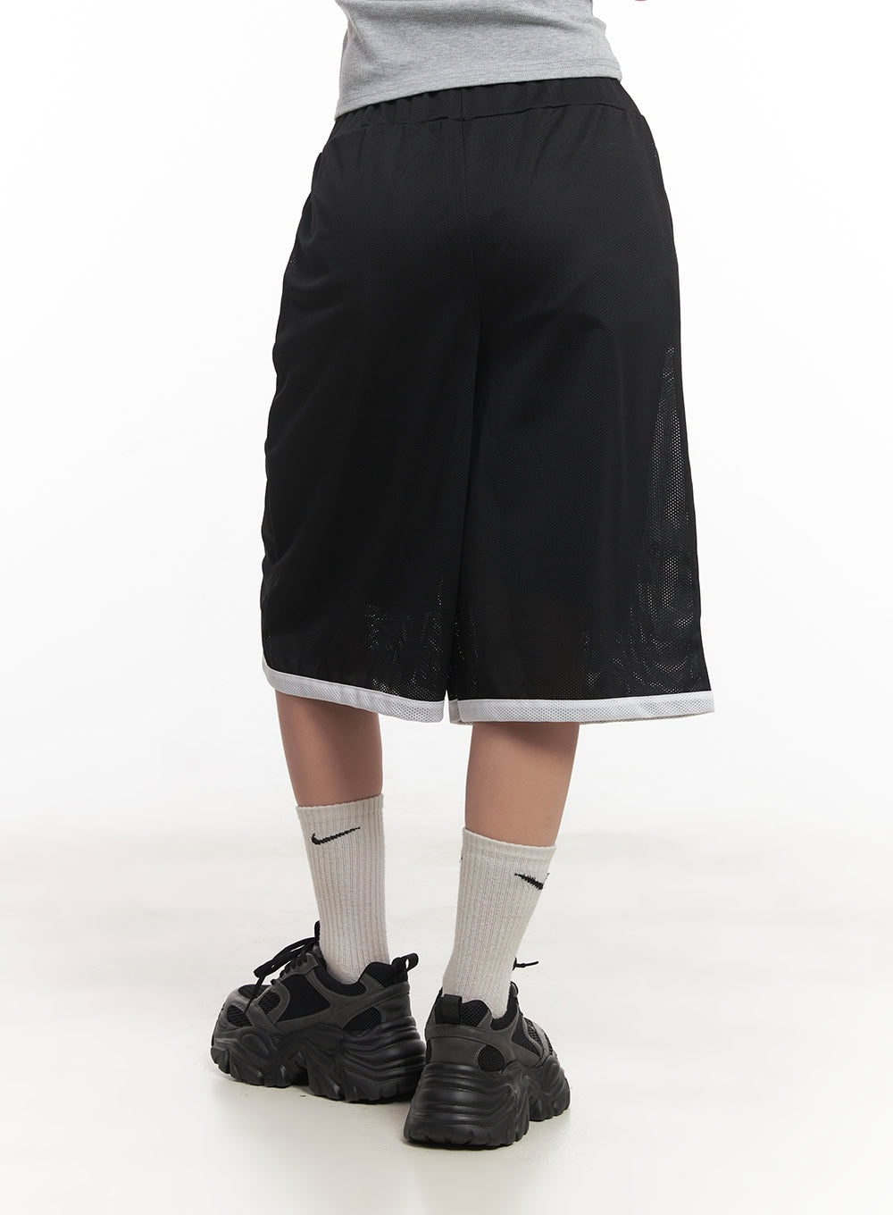 Active Graphic Sweatshorts CA525