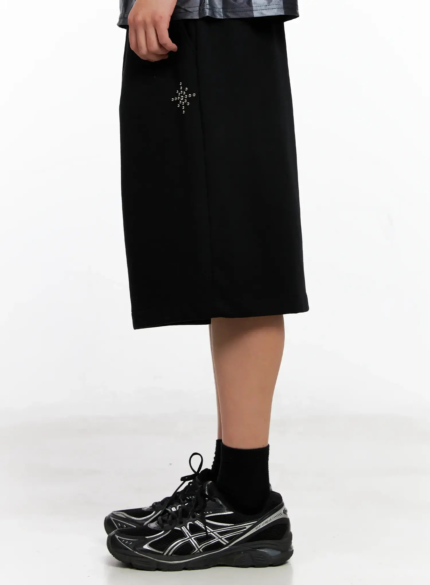 Men's Studded Bermuda Shorts IG511