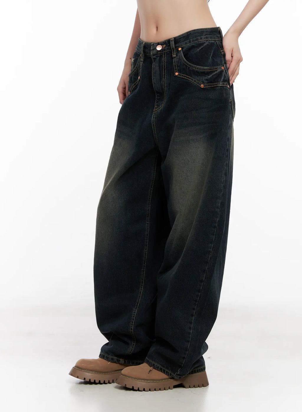 Hyer Washed Wide-Leg Jeans CG522