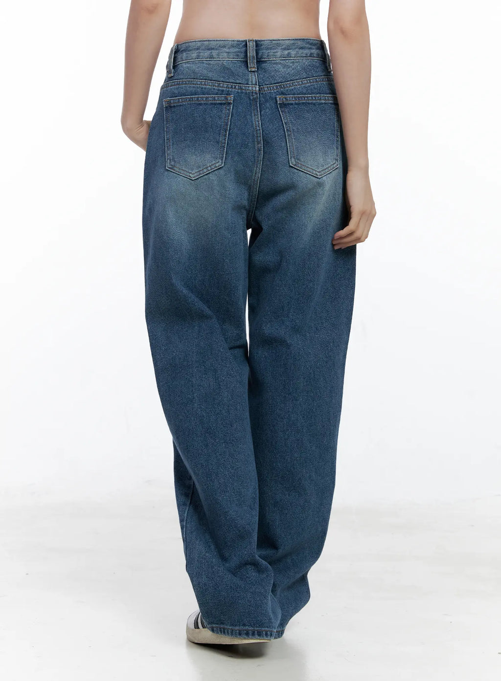 Lilith Straight-Leg Jeans CO506