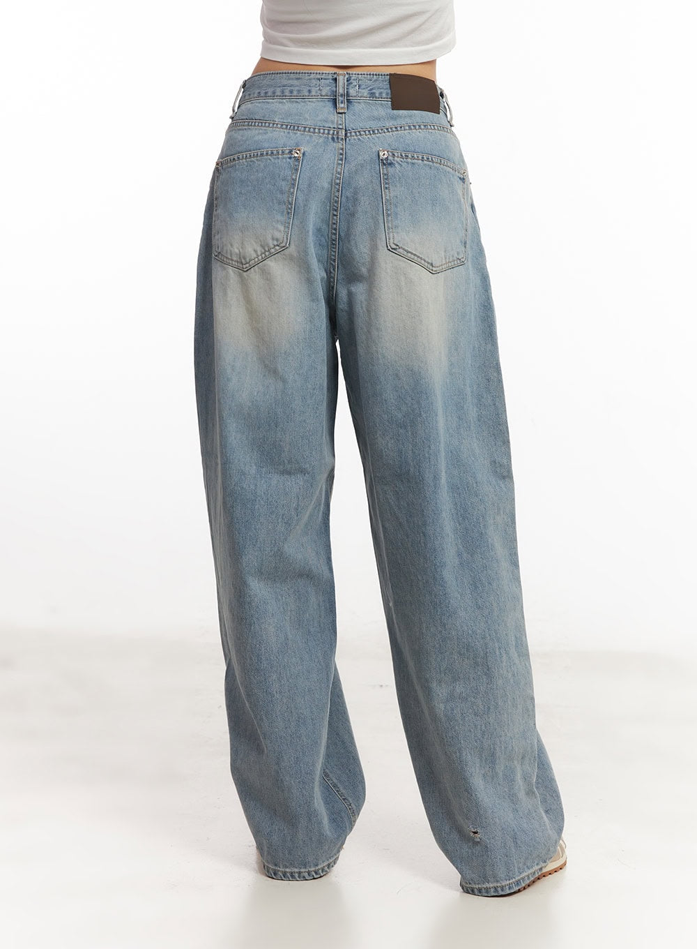 Devyn Wide-Leg Jeans CA503