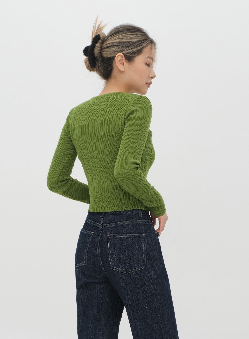 Cropped Cardigan with Front Hook F3