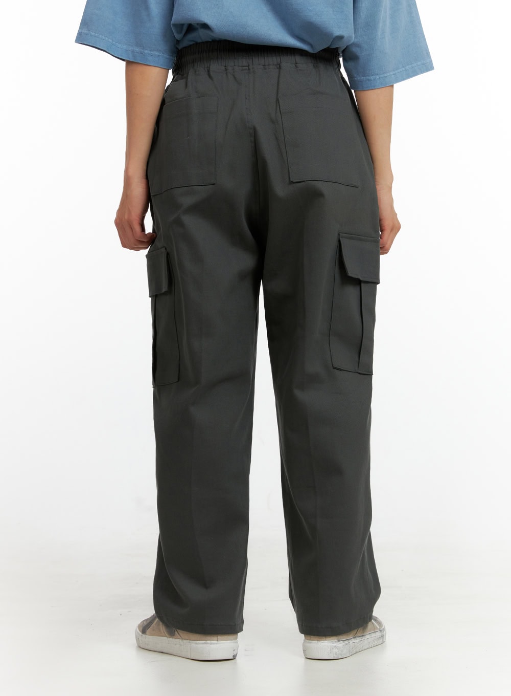 Men's Solid Cargo Pants (Dark Gray) IU414