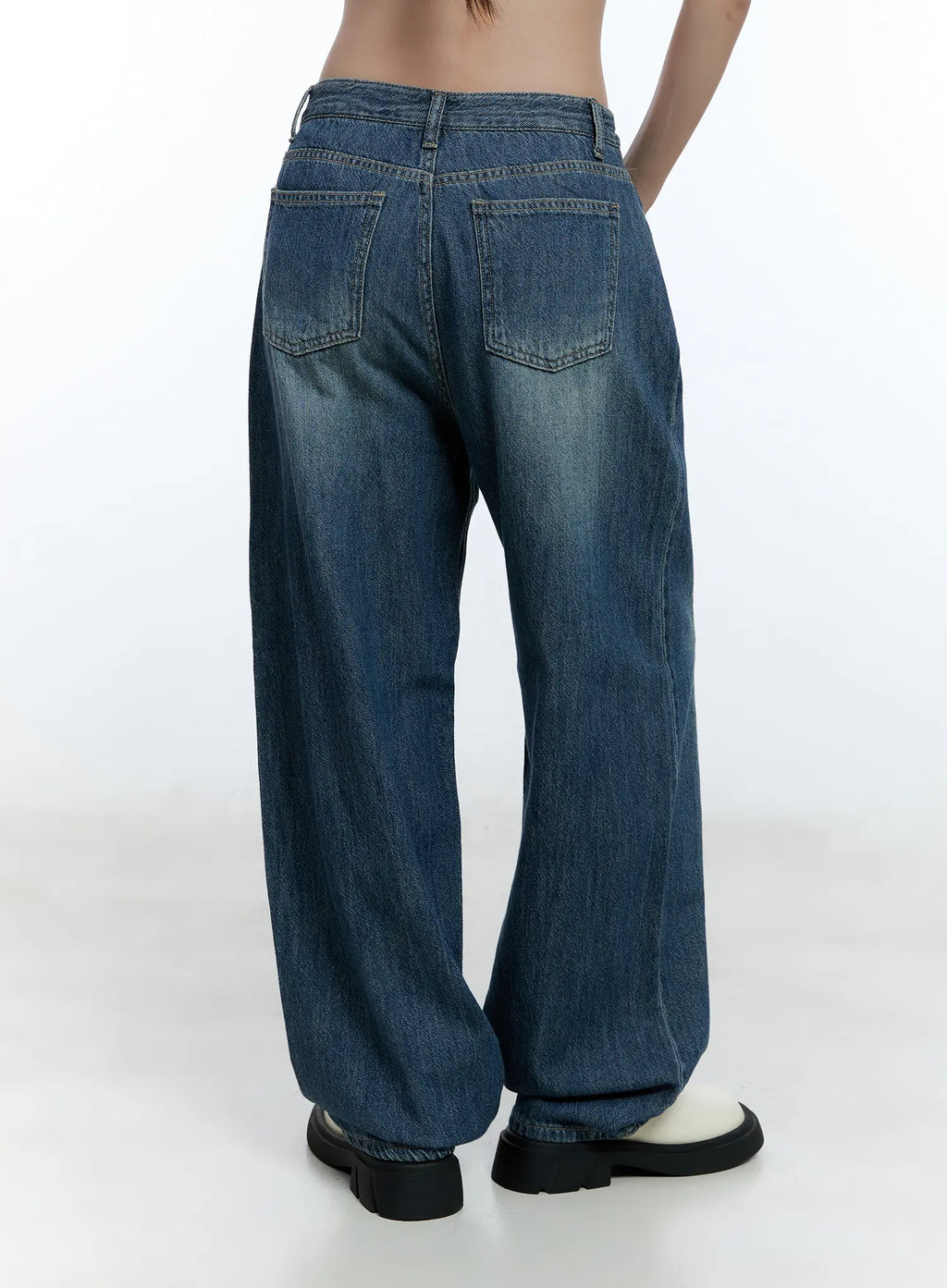 Haru Embroidered Wide-Leg Jeans CU527