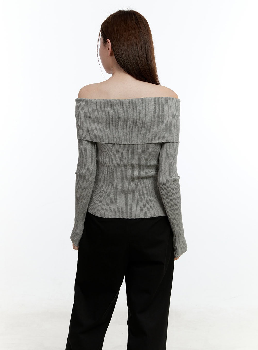 Ribbed Slim-Fit Off-Shoulder Top CM521