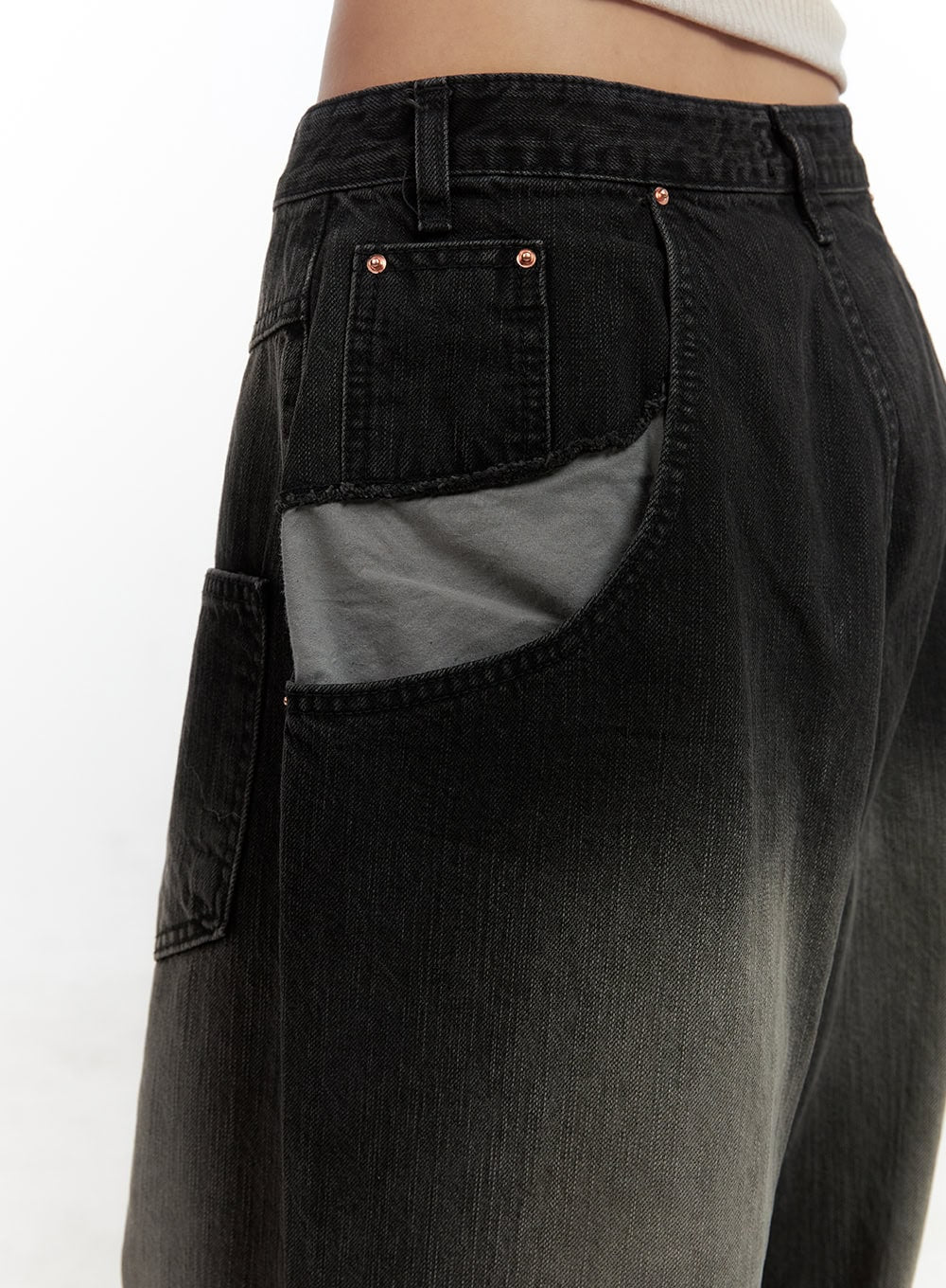 Darla Oversized Pocketed Denim Jeans CS425