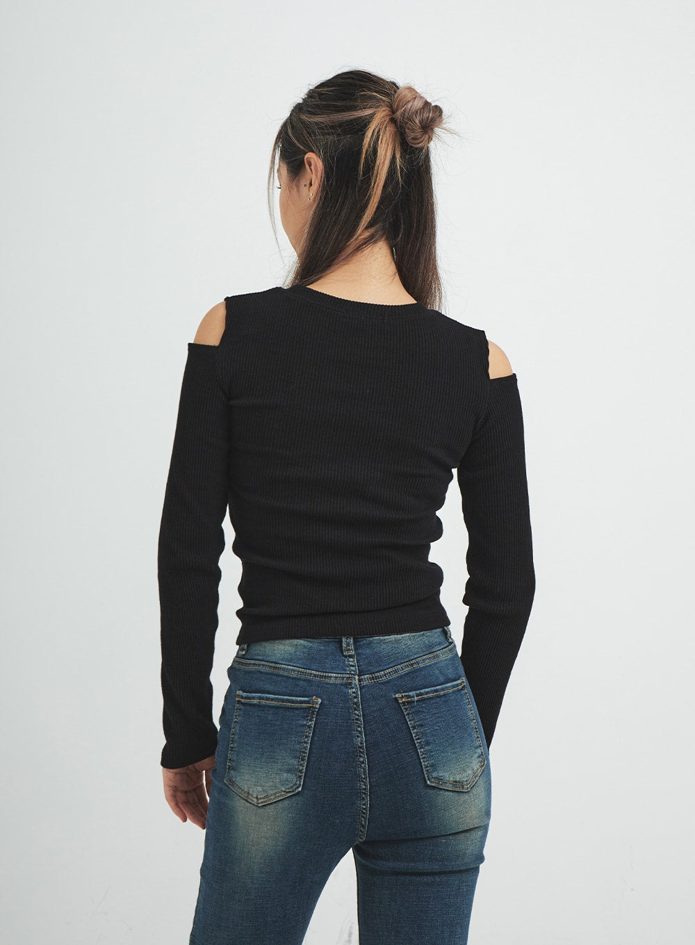 Livia Open Shoulder Long Sleeve Top CS15